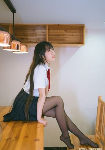 大胸的补课老师中文版在线_蓝光免费电视剧